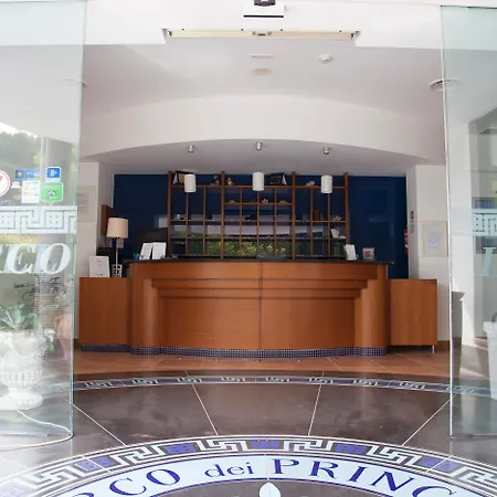 Parco Dei Principi Отель Пестум